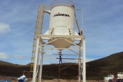 DISEÑO, FABRICACION Y MONTAJE DE TOLVA DE ALMACENAMIENTO DE SOLUCIONES ALCALINAS